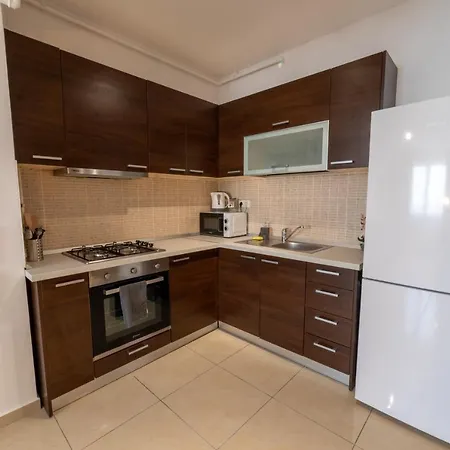 Daire Nobel: Premium Two-room In Bucharest's Center! *